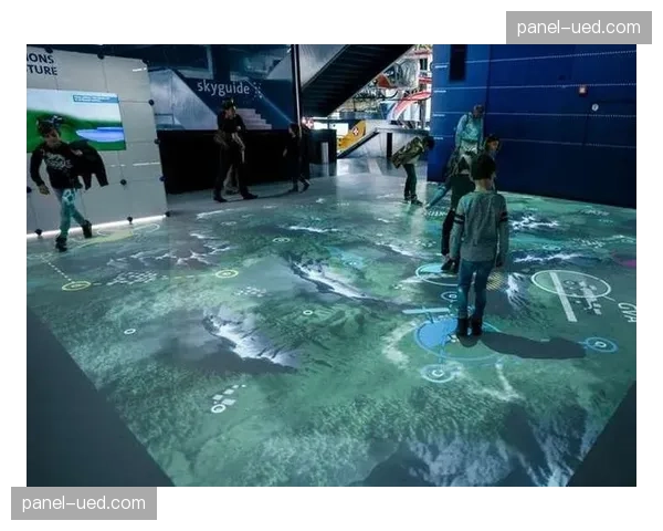 全息投影解说模式在当前阶段完成中试 预示未来观赛空间即将面临重构