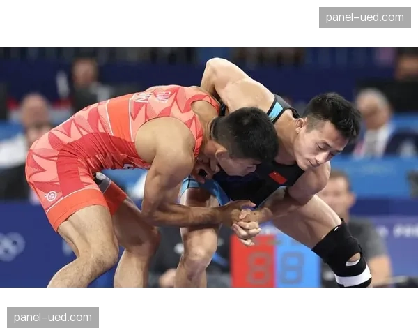 奥运会资格赛最后冲刺：各国摔跤手齐聚索菲亚争夺巴黎奥运门票。