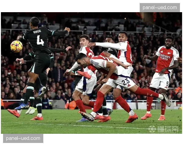 战术分析：面对低位防守，阿森纳的解决方案——更聪明的无球压迫与肋部穿插。