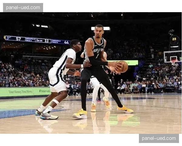 战报：灰熊加时惜败马刺，正式无缘本赛季季后赛